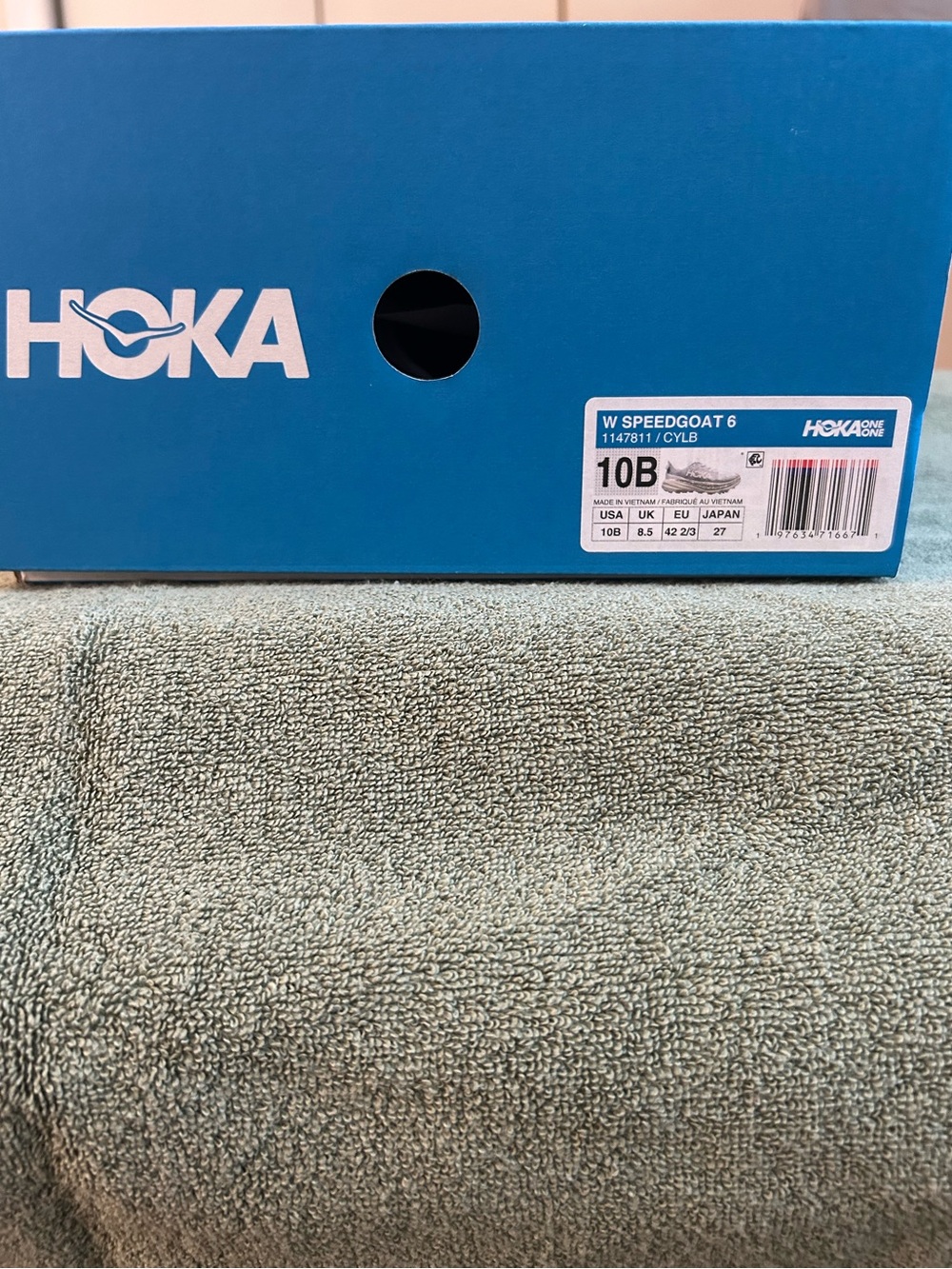 New Women’s HOKA sneakers!